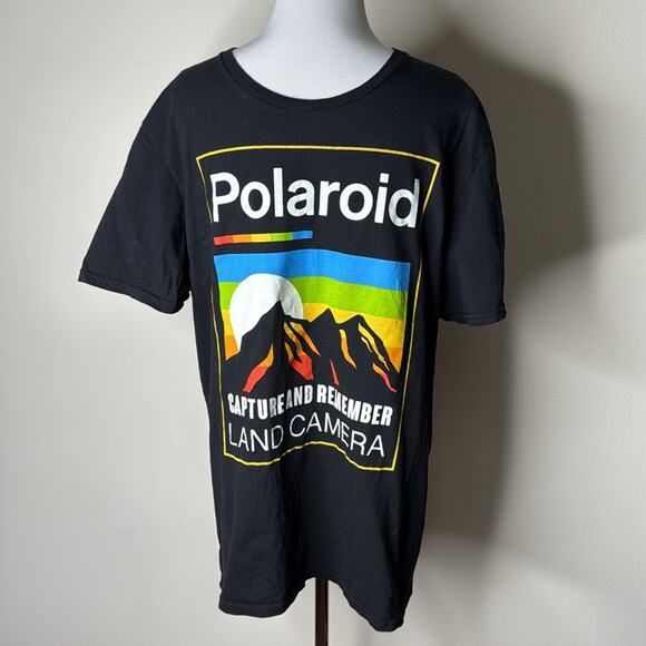 Polaroid Black Land Camera Graphic T-Shirt - Picture 1 of 4